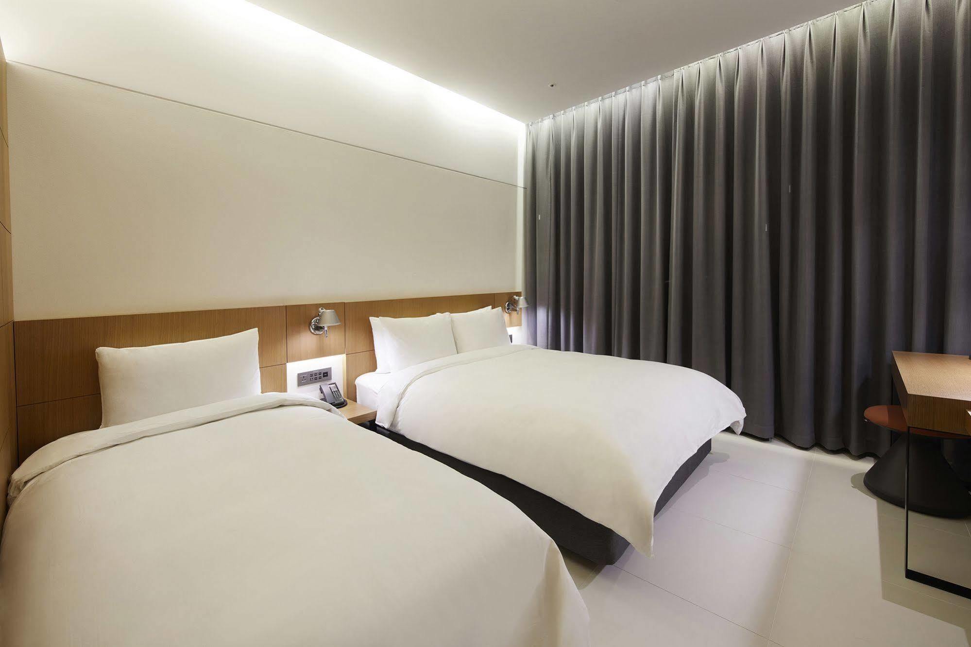 Standard Hotel Сеул Екстер'єр фото