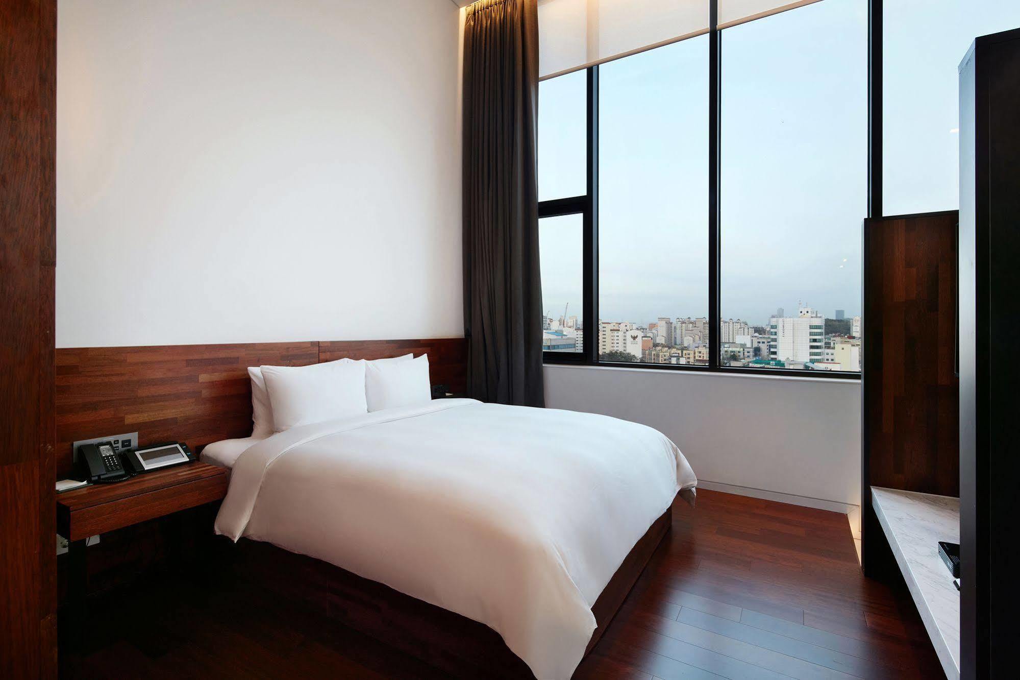 Standard Hotel Сеул Екстер'єр фото